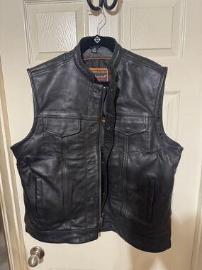 Black Leather Men's Vest - Classic Biker Style